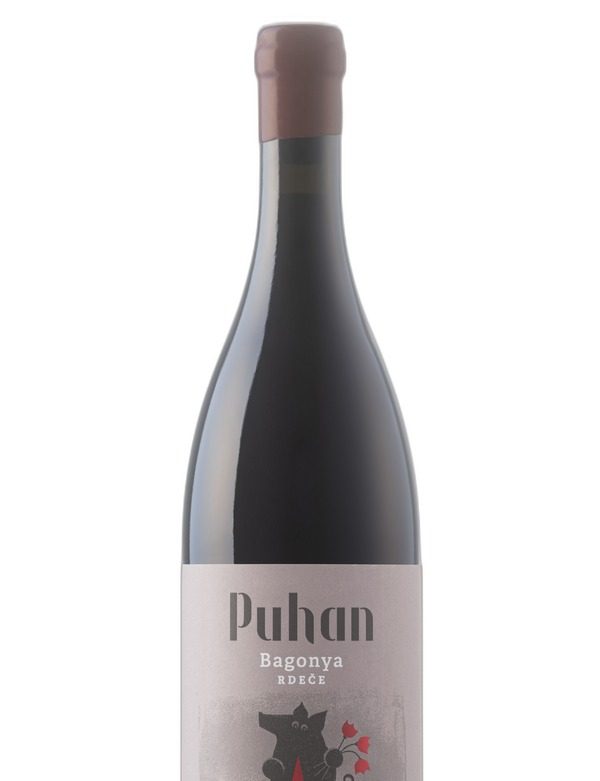 Zgornji del steklenice vina Puhan Bagonya rdeče z zapiralom