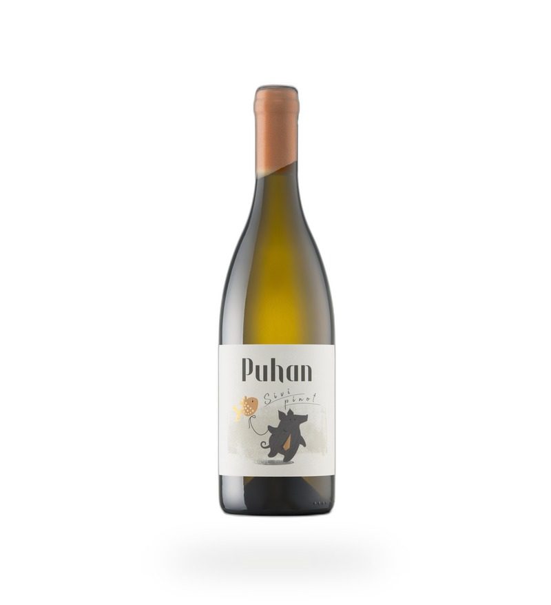Steklenica vina Sivi pinot Puhan na belem ozadju